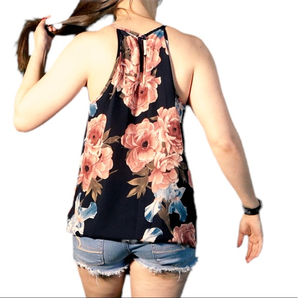 Fun Flower Papaya Top - Picture 2 of 7